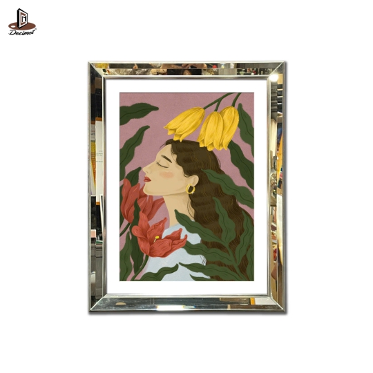 Tranh Khung Gương Vát Lá Hẹ Plant Woman