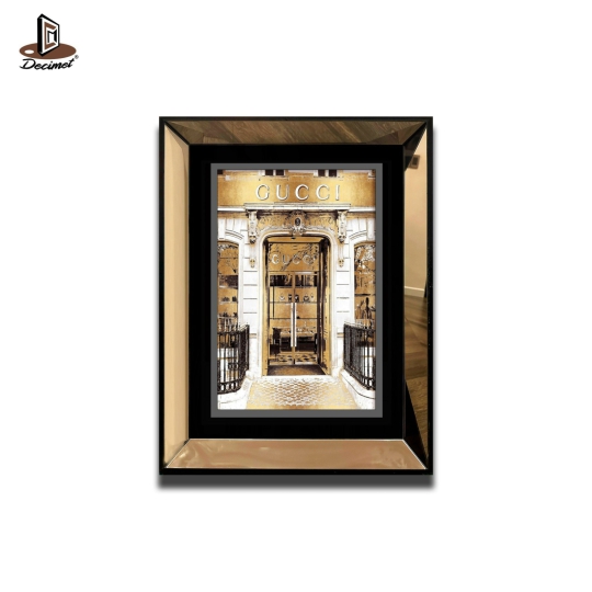 Tranh Khung Gương Trà Store Gucci Door 