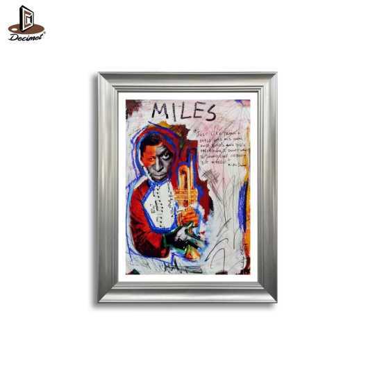 Tranh Khung Cổ Điển Màu Beige  MILES' SOUND 2014
