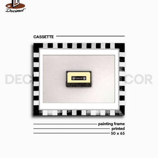 Tranh Khung Composite Vẽ Tay Cassette