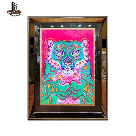 Tranh Khung Gương Trà Pink Snow Leopard
